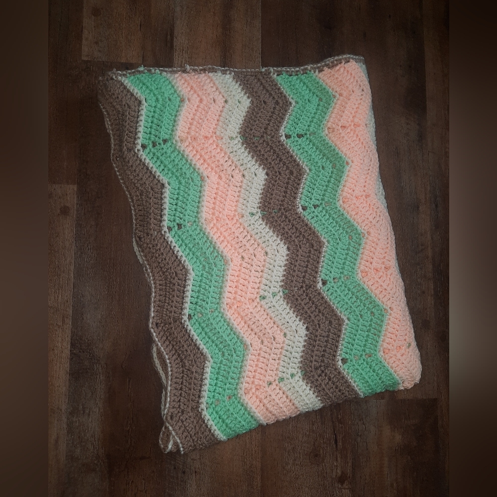 Vintage crochet throw blanket